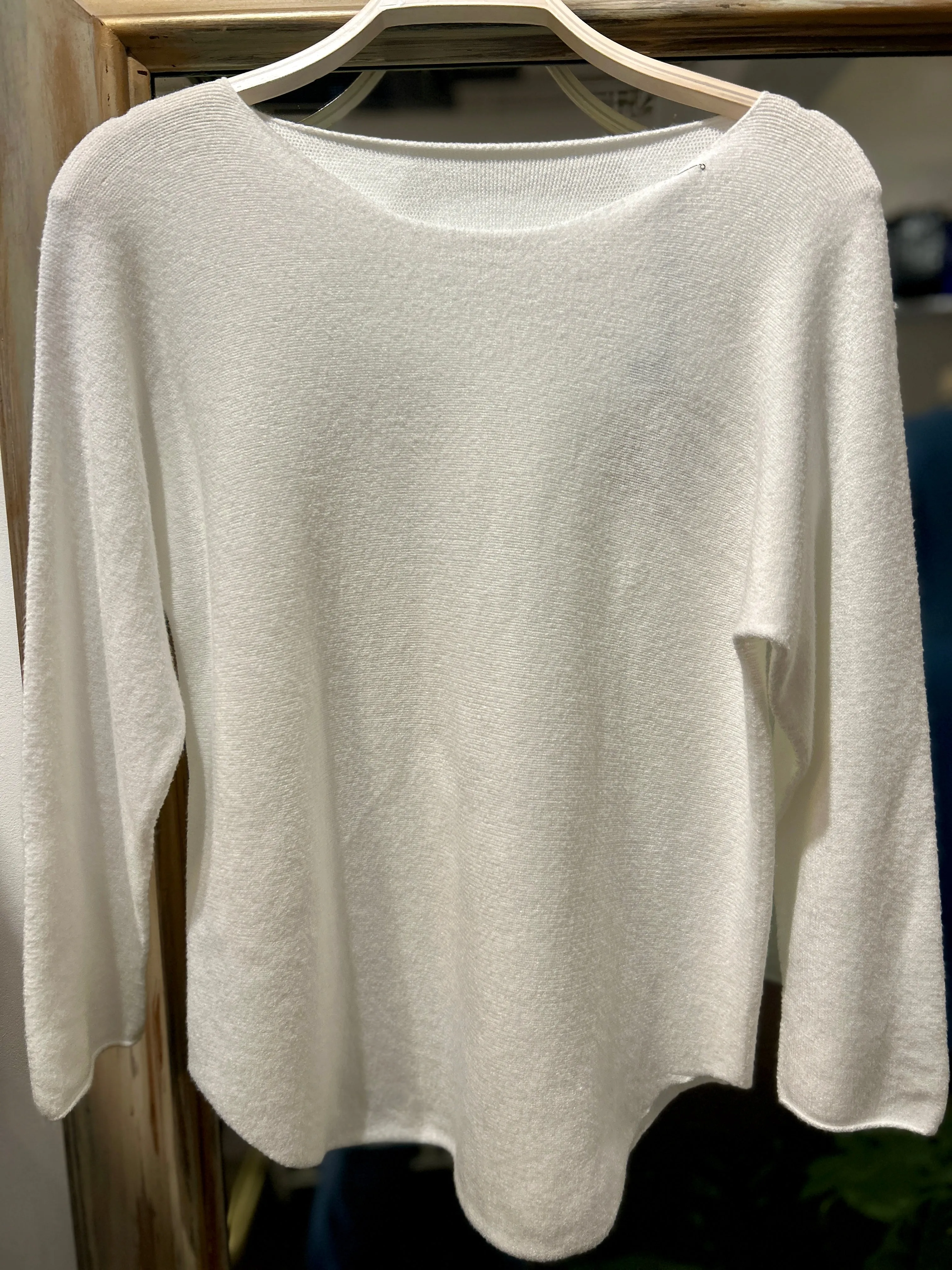 Basic Brogan Soft Knit Scoop Bottom Jumper
