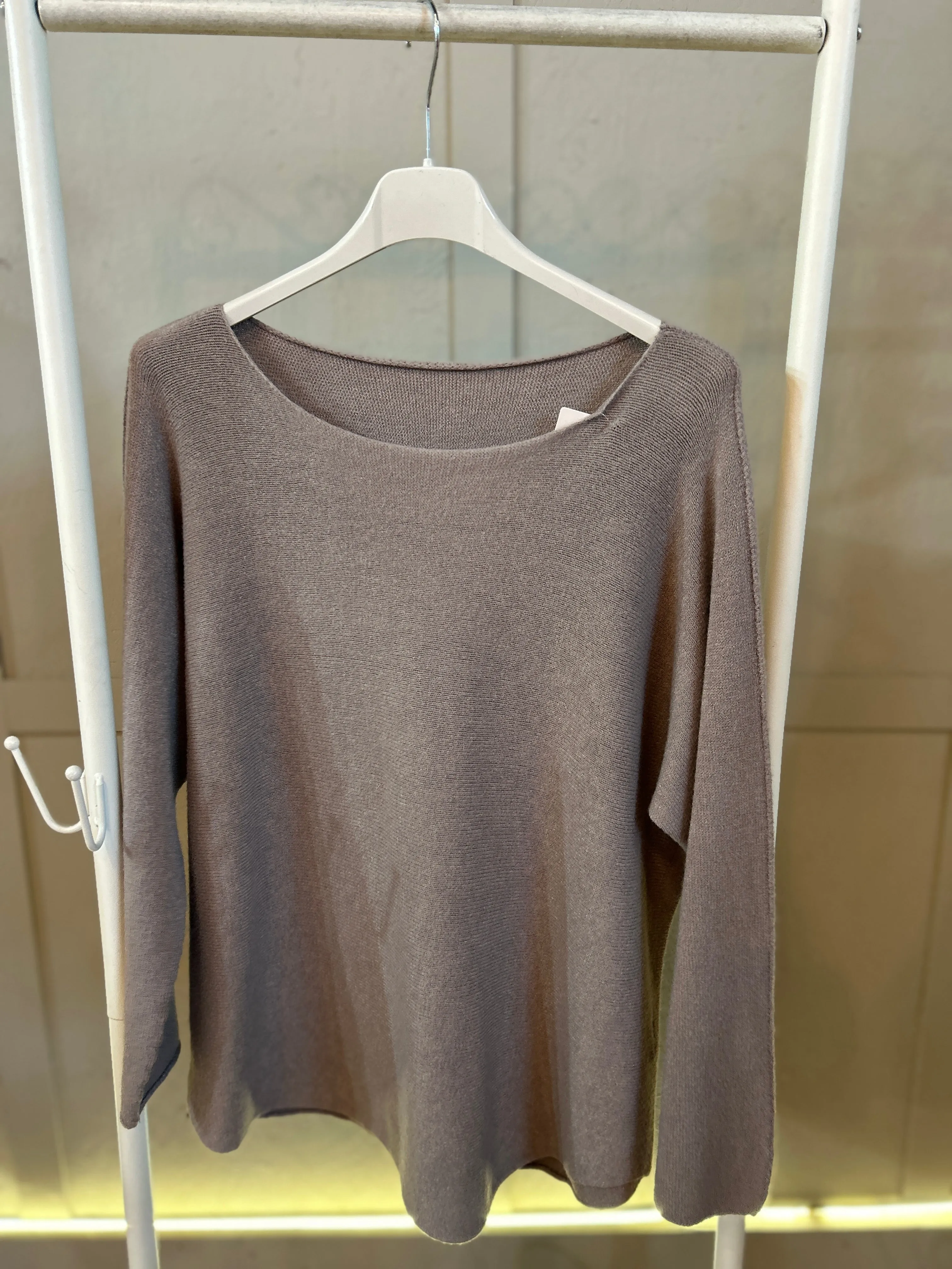 Basic Brogan Soft Knit Scoop Bottom Jumper
