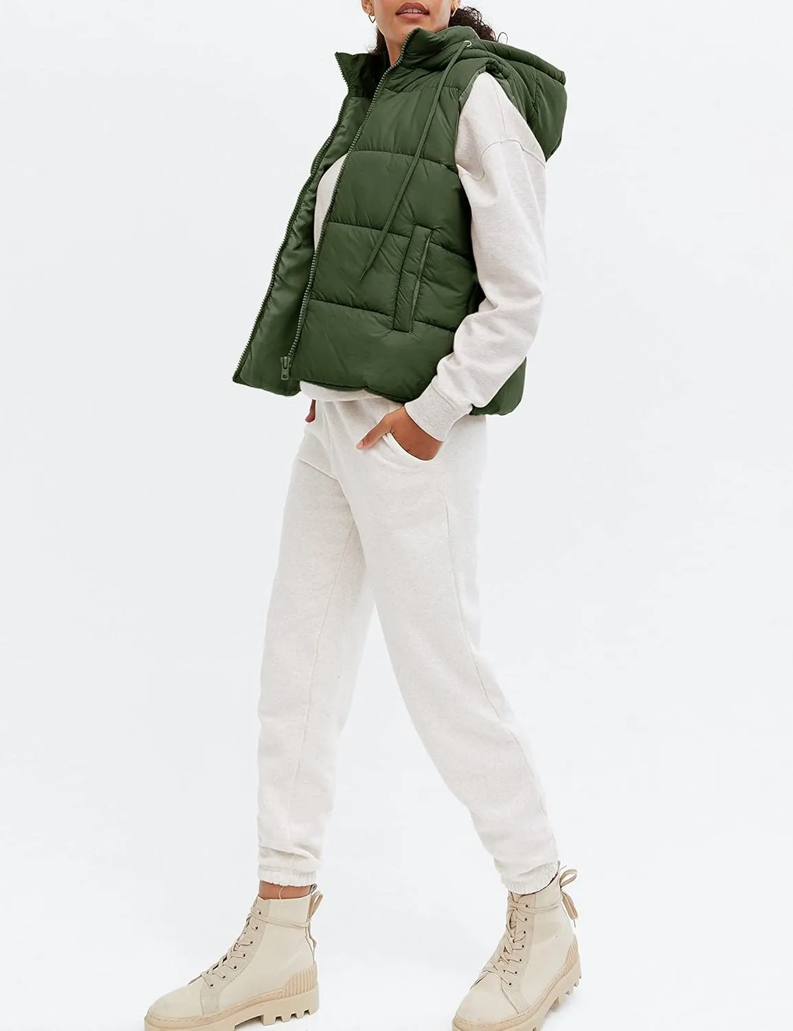 EsheSy Women's Puffer Vest with Removable Hood Sleeveless Full Zip Quilted Down Jacket