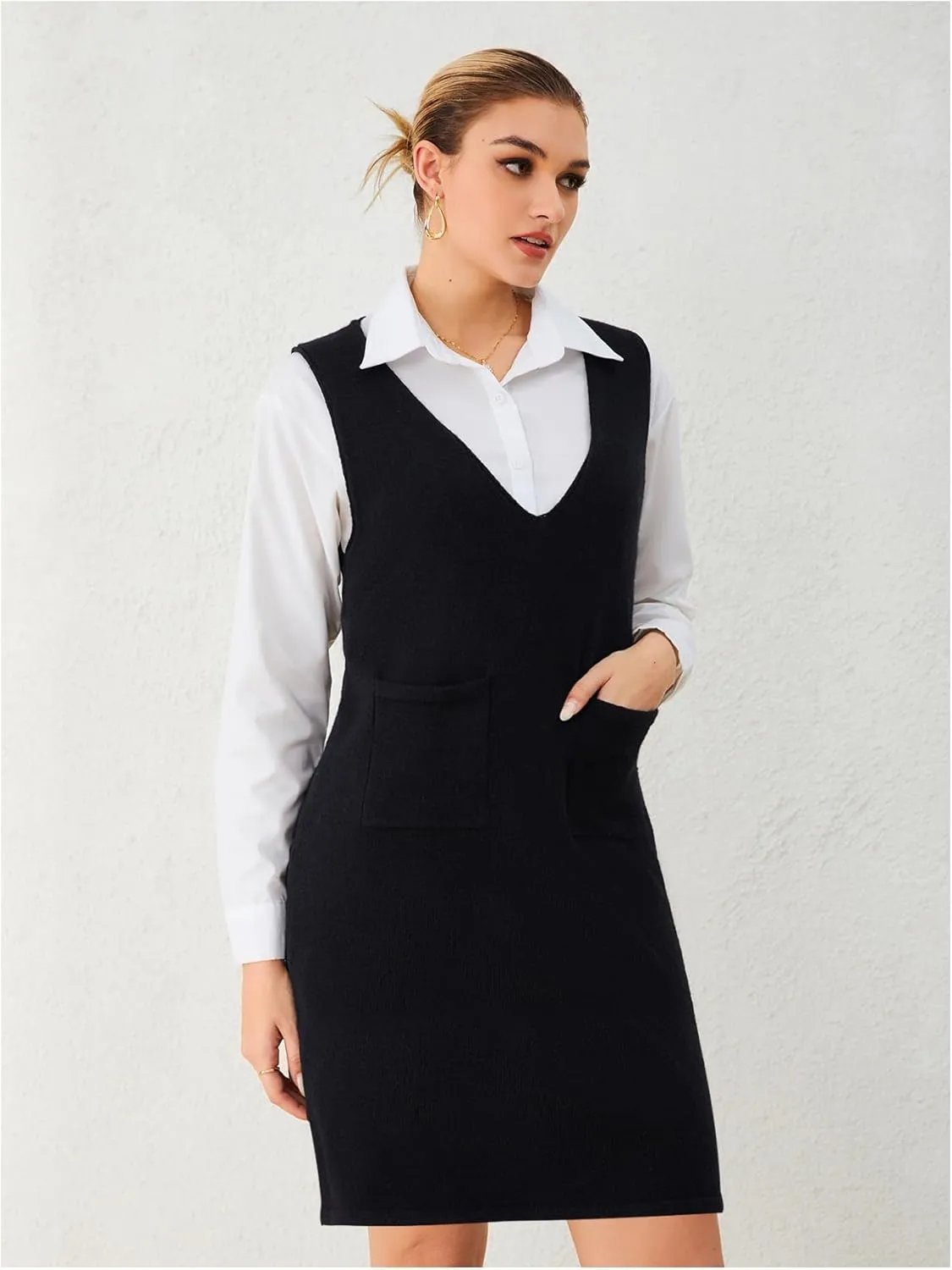 OYOANGLE Women's V Neck Sleeveless Knitted Solid Short Sweater Dress with Pockets