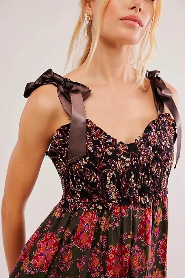 Women Boho Tie Shoulder Dress Y2k Floral Smocked Long Flowy Dresses Cute Summer Beach Spaghetti Strap Maxi Sundress
