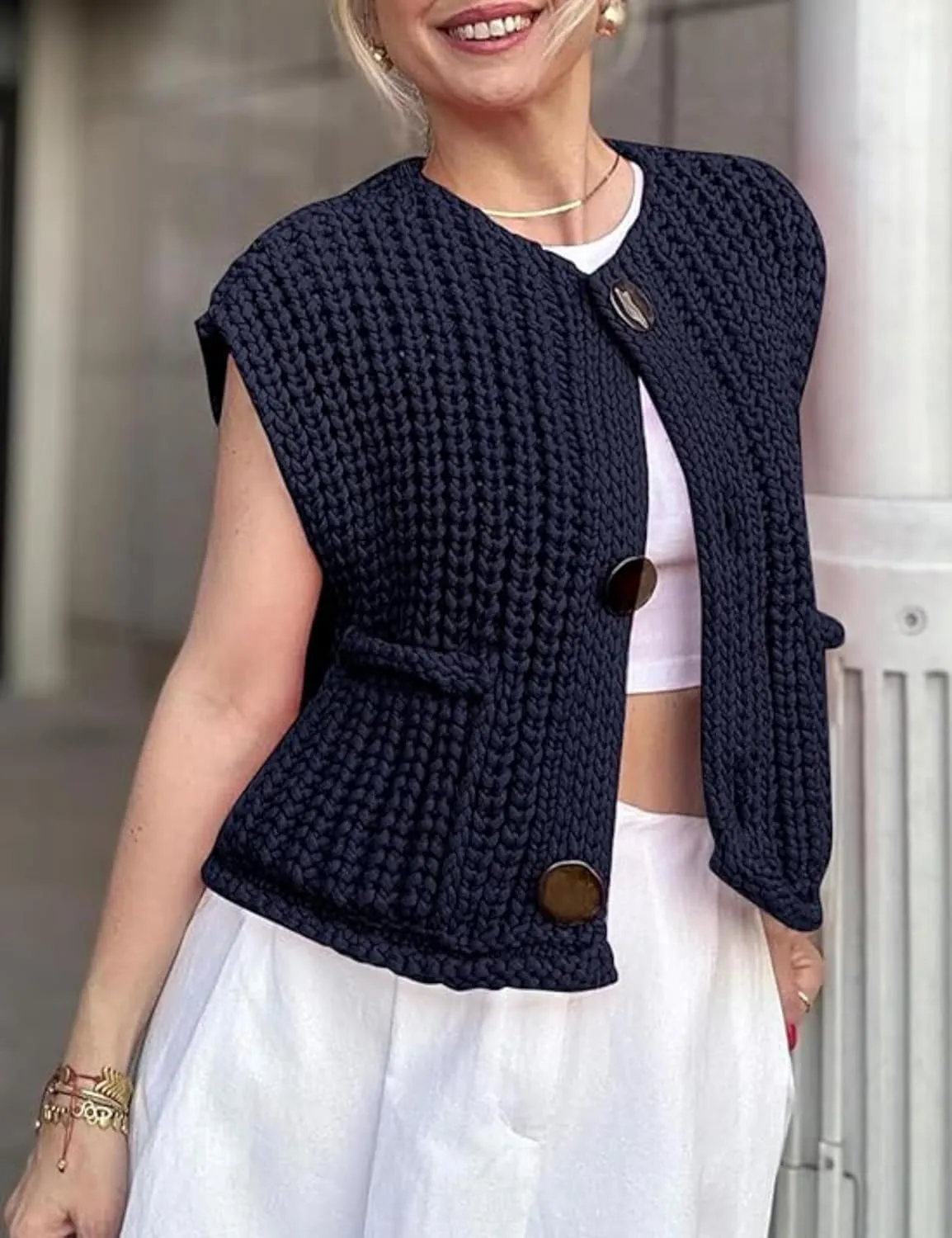 Women's Chunky Knit Vest Button Down Casual Sleeveless Cropped Crochet Sweater Cardigan with Pockets